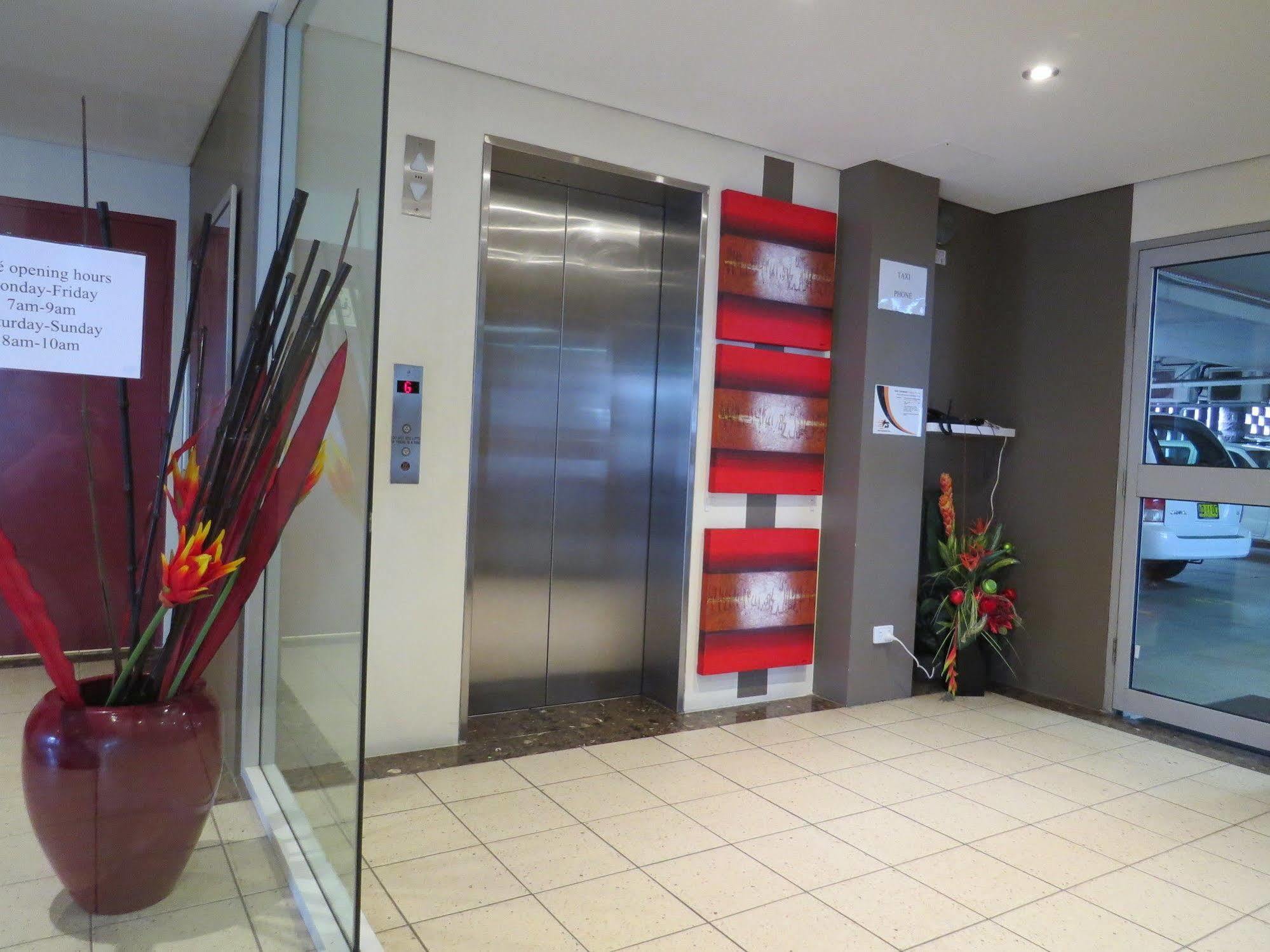 Nesuto Chippendale Aparthotel Sydney Exteriör bild
